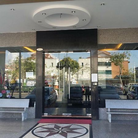 Maxi Inn Бінтулу Екстер'єр фото